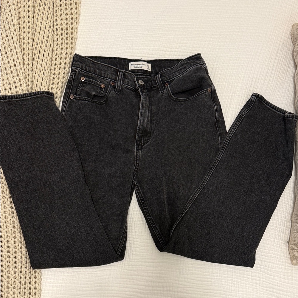 Abercrombie & Fitch Jeans: The ankle straight ultra high rise